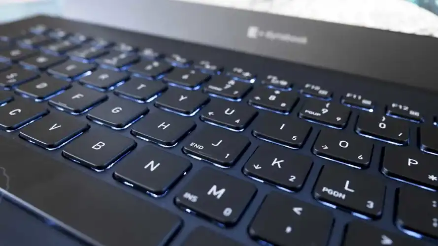 文章:《DyaBook PorégéX40-K评论：这款笔记本电脑如蓝宝石般闪耀》_配图3