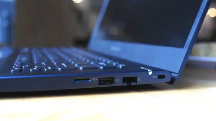 文章:《DyaBook PorégéX40-K评论：这款笔记本电脑如蓝宝石般闪耀》_配图1