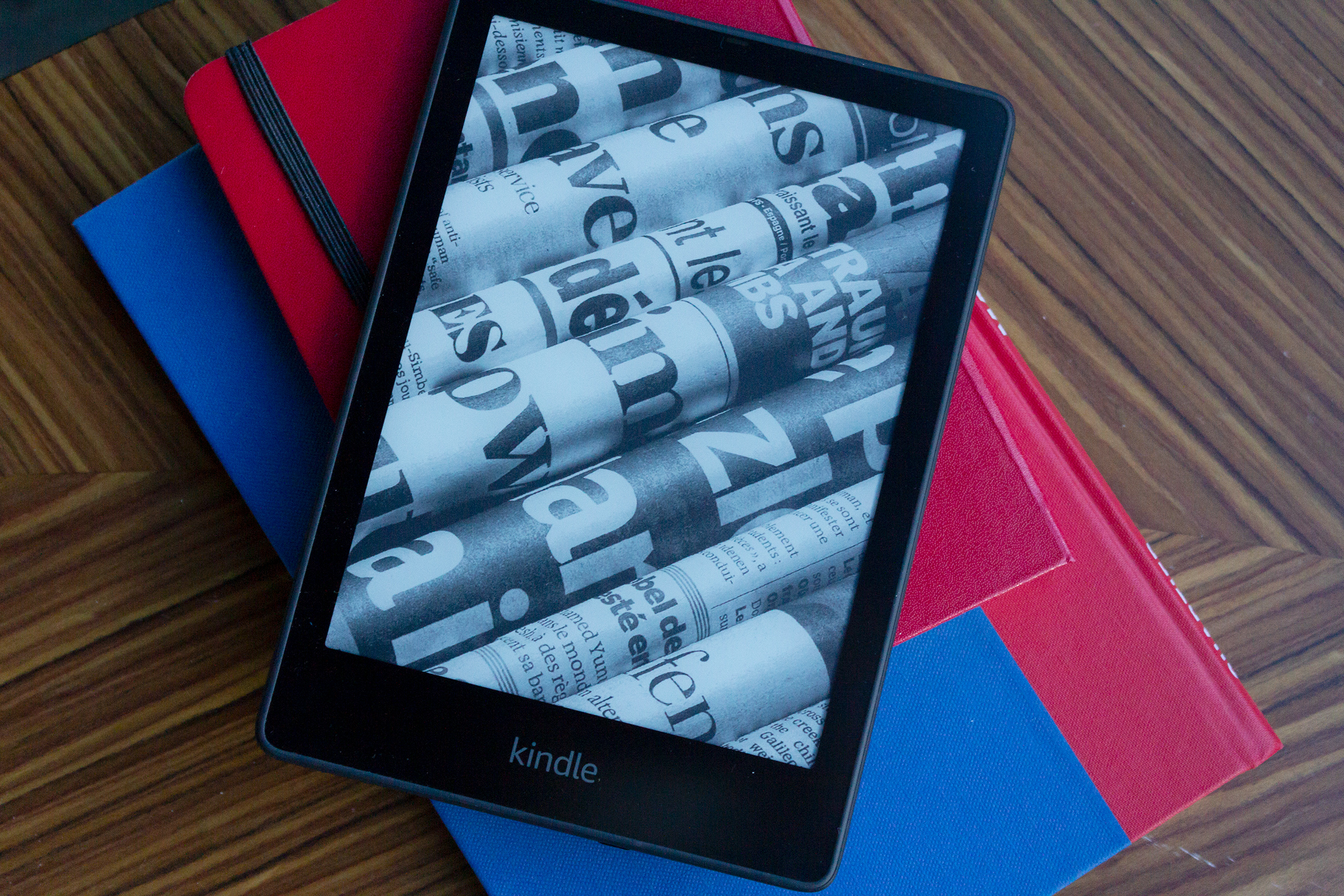 文章:《亚马逊Kindle与Kindle PaperWhite：你应该为你的电子阅读器支付更高的价格吗？》_配图