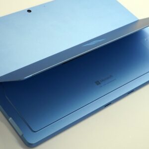 文章:《Surface Pro 9实践：微软在微妙的变化下融合了英特尔和ARM》缩略图