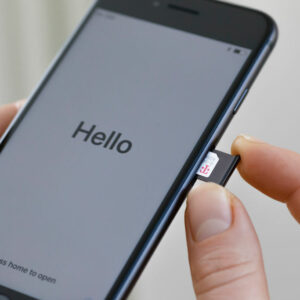 文章:《告别SIM卡：如何在iPhone 14上添加eSIM卡》缩略图