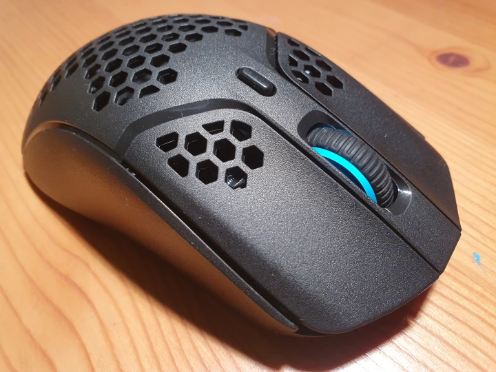 文章:《罗技G502X评论：游戏鼠标上最好的按钮配置》_配图