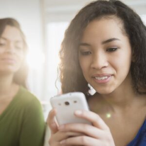 文章:《青少年短信和社交媒体俚语：(大多数)父母就是不理解》缩略图