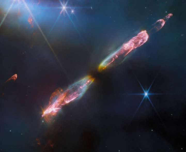 文章:《詹姆斯·韦伯望远镜捕捉到新生恒星的狂野图像》_配图2