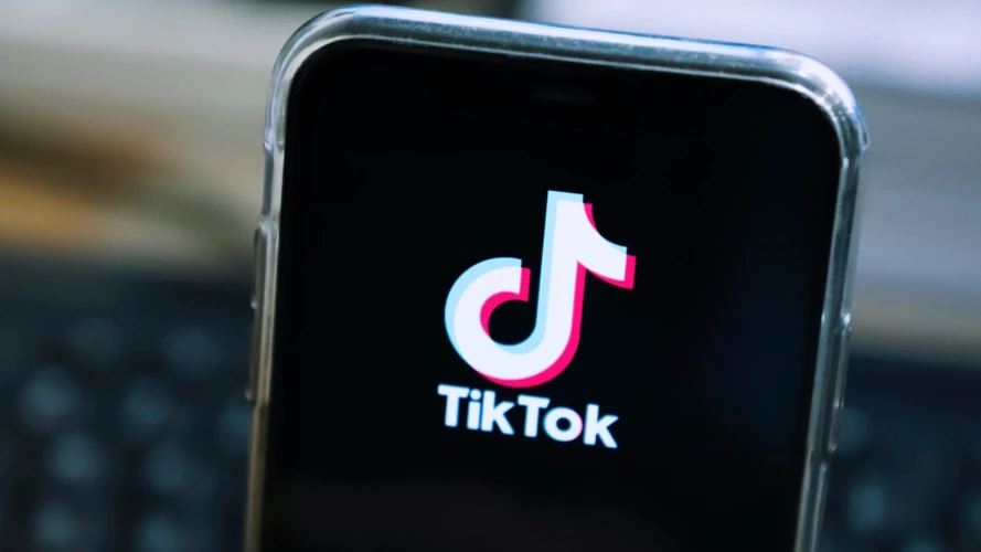 文章:《TikTok通过15分钟视频上传测试悄悄进入YouTube的领地》_配图