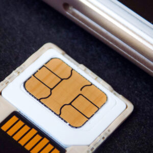 文章:《这种偷偷摸摸的SIM卡劫持攻击可以掏空你的银行账户。以下是如何阻止它的方法》缩略图